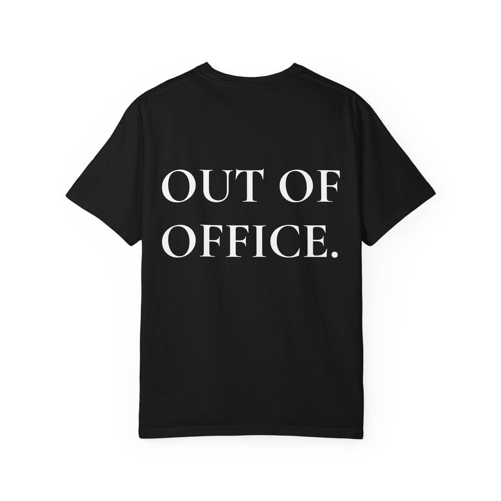 Damen T-Shirt „OFF DUTY“ – Minimalistisches „Out of Office“ Büro-Flucht Shirt