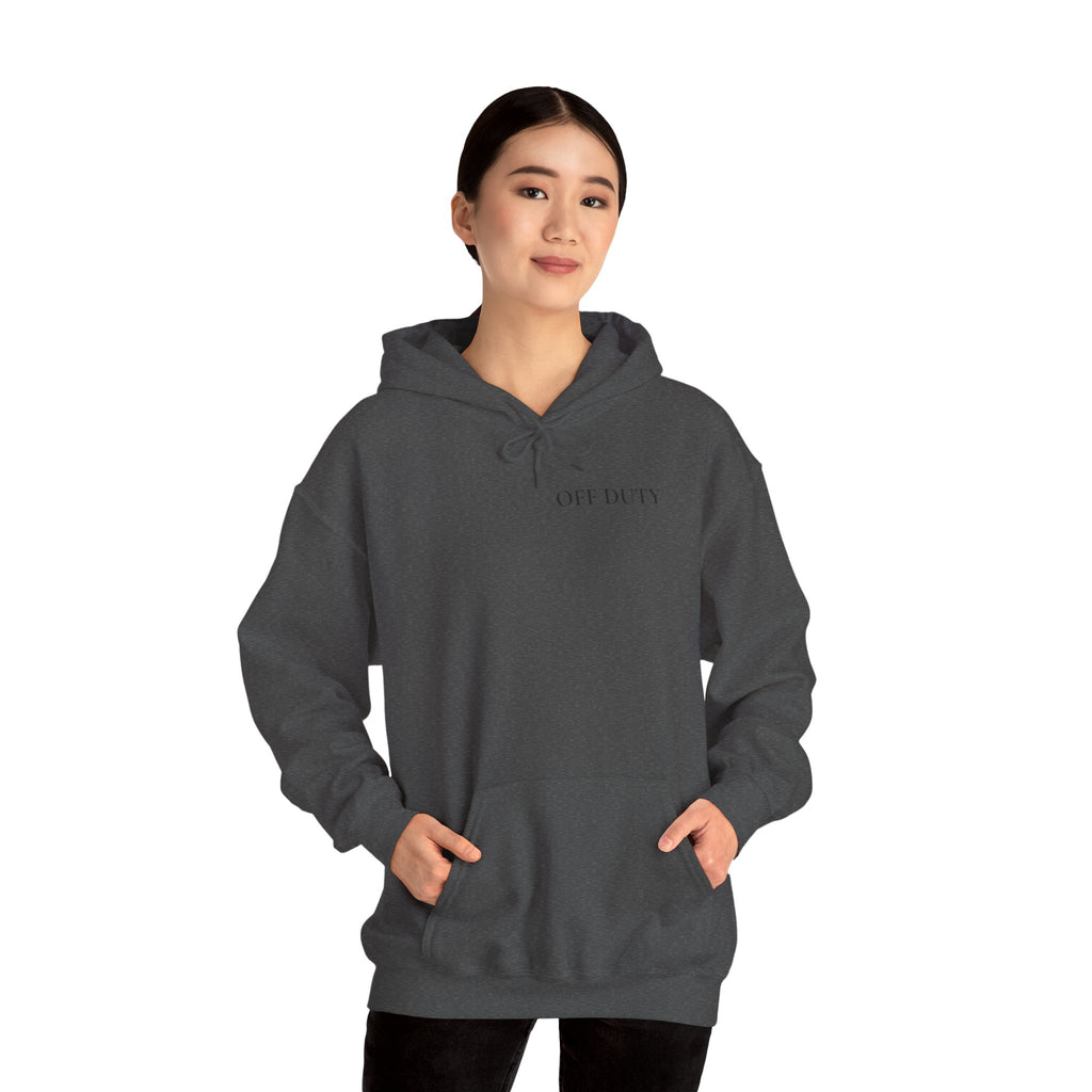 Sweat à capuche femme « Off Duty » : « HORS SERVICE. NE PAS DÉRANGER. »