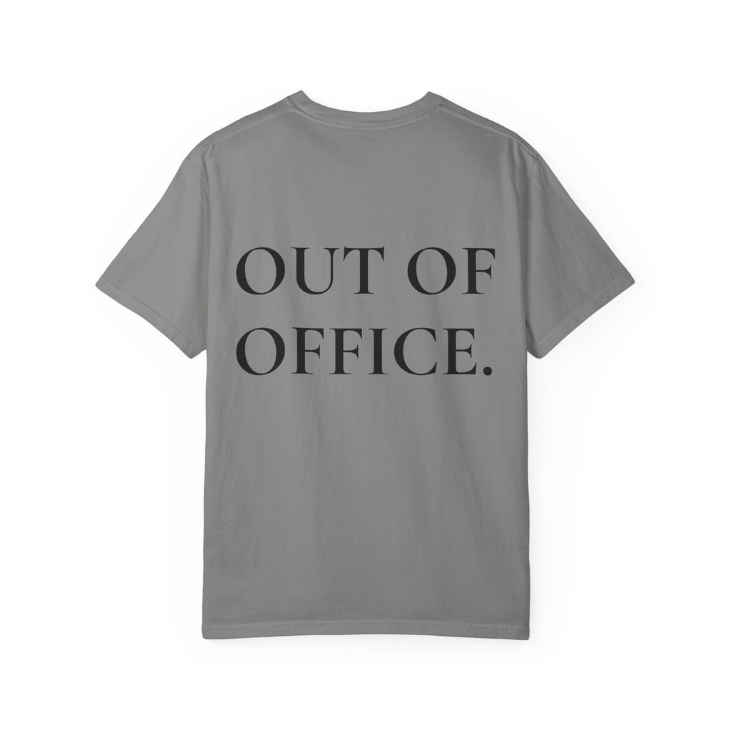 Damen T-Shirt „OFF DUTY“ – Minimalistisches „Out of Office“ Büro-Flucht Shirt